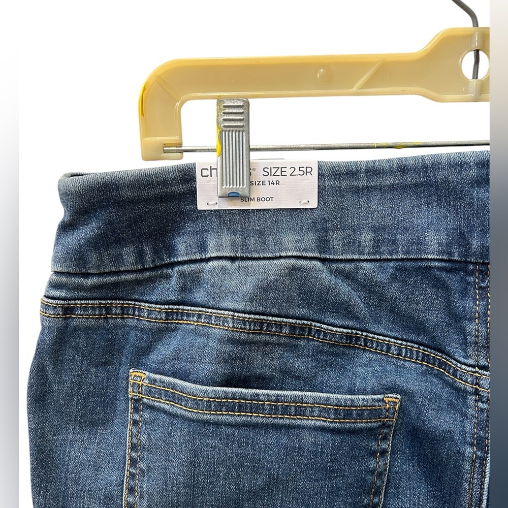 CHICOS NWT Denim Slim Bootcut Jeans Size 14R/2.5R - Picture 4 of 7